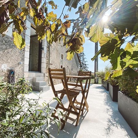 La Parenthese, Joli Studio Avec Terrasse Valeuil エクステリア 写真